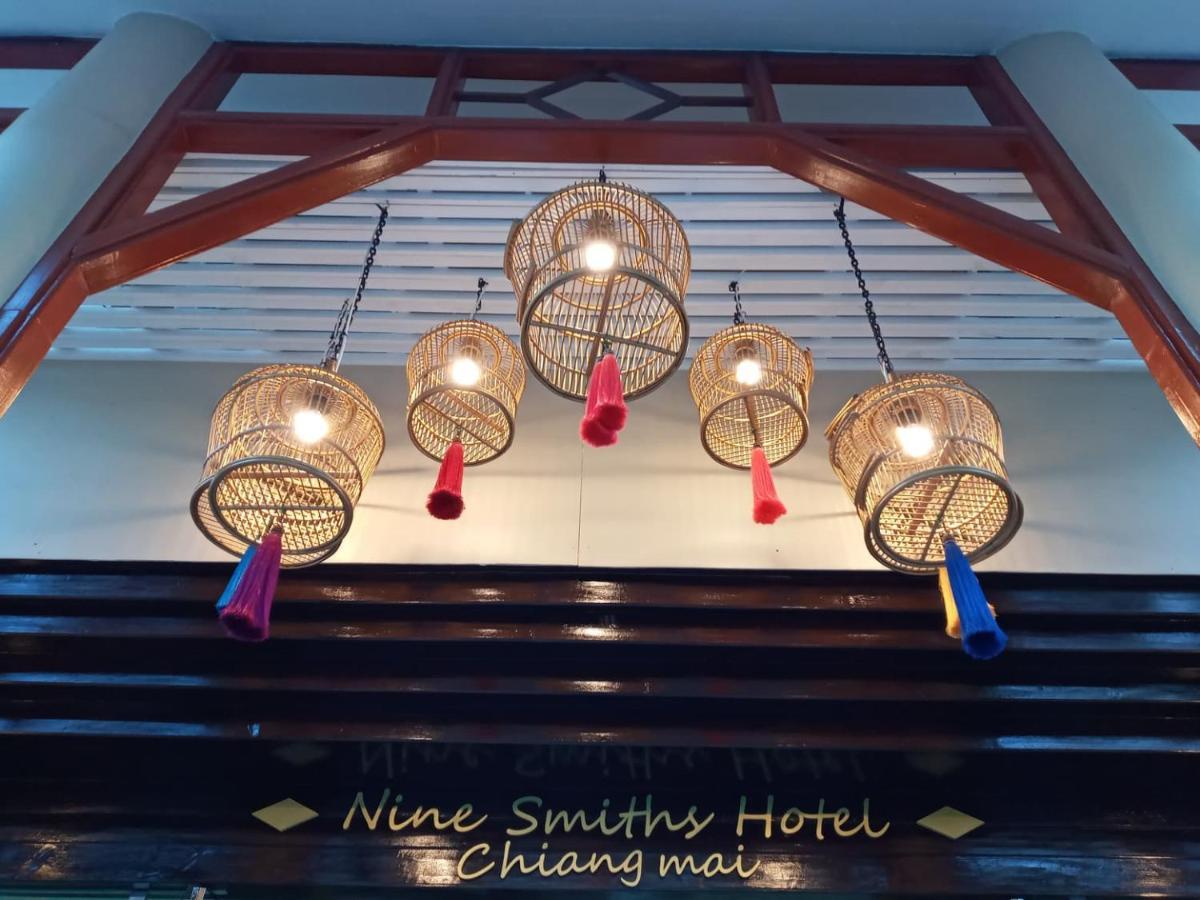 Nine Smiths Hotel Chiangmai Chiang Mai Esterno foto